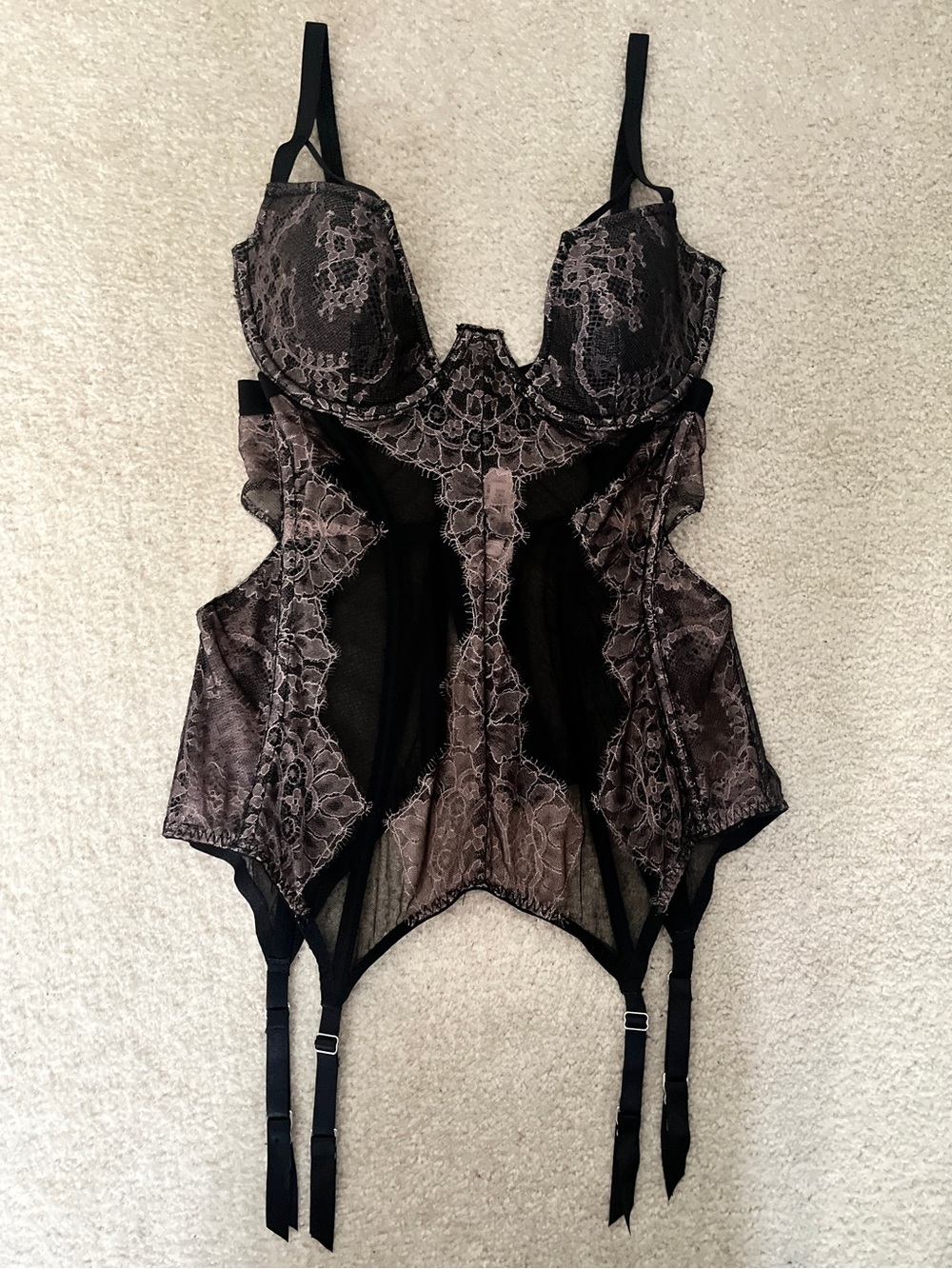 Victoria's Secret *Dream Angels* Lace Garter Corset Bustier- 36C *NWT*